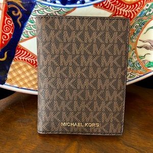 Michael Kors Jet Set travel passport wallet